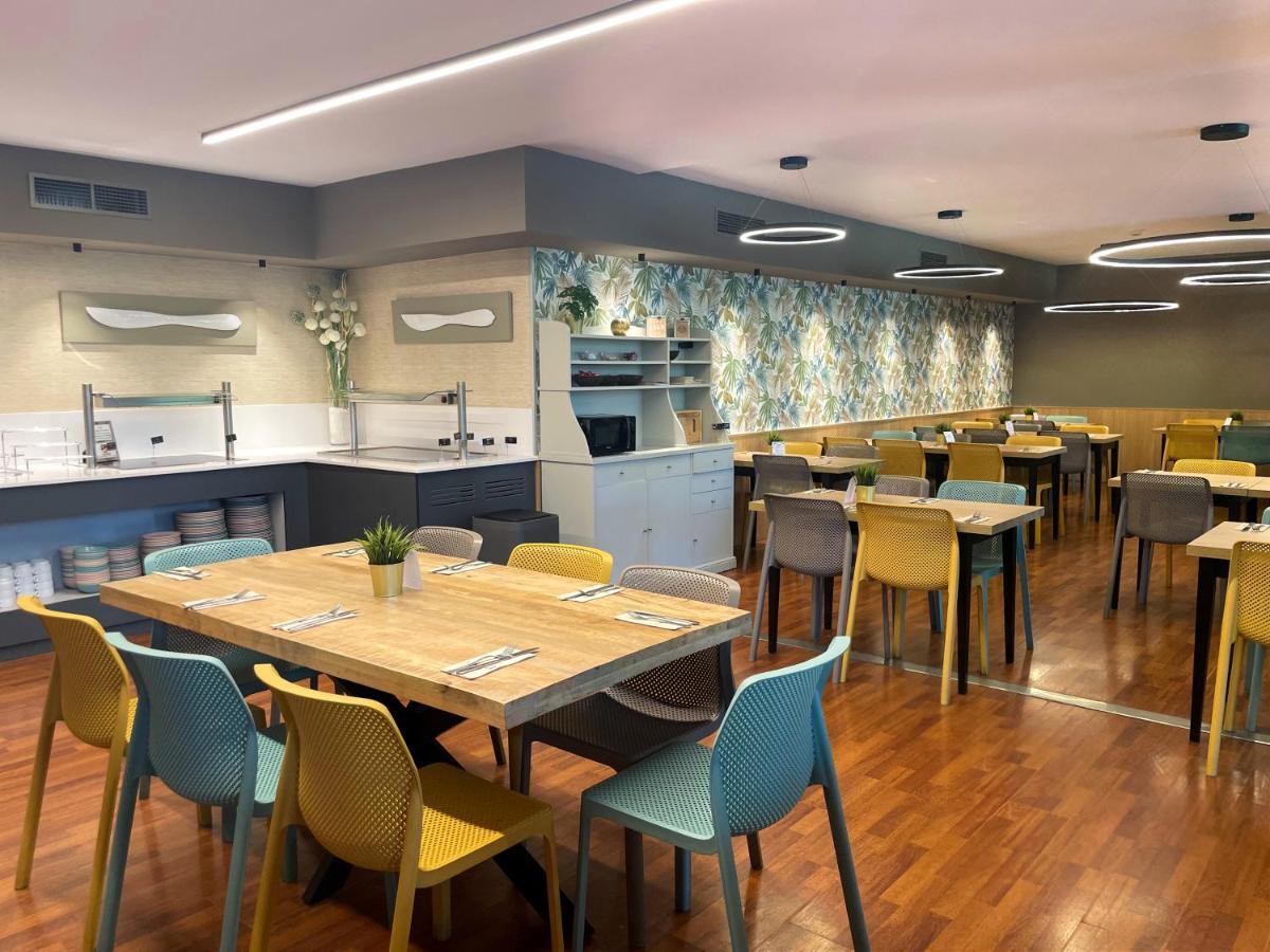 Aparthotel Sunclub Салоу Экстерьер фото