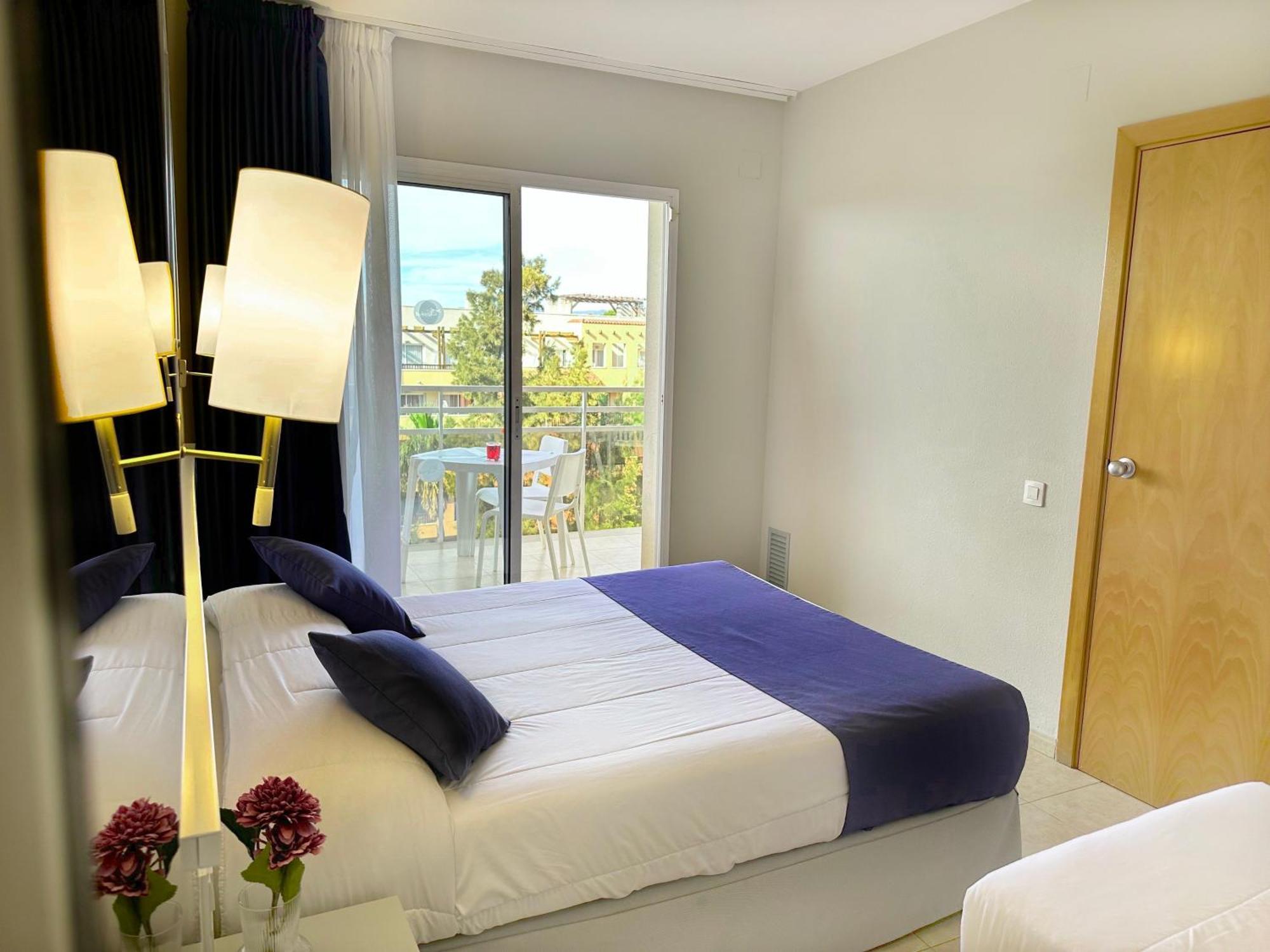 Aparthotel Sunclub Салоу Экстерьер фото