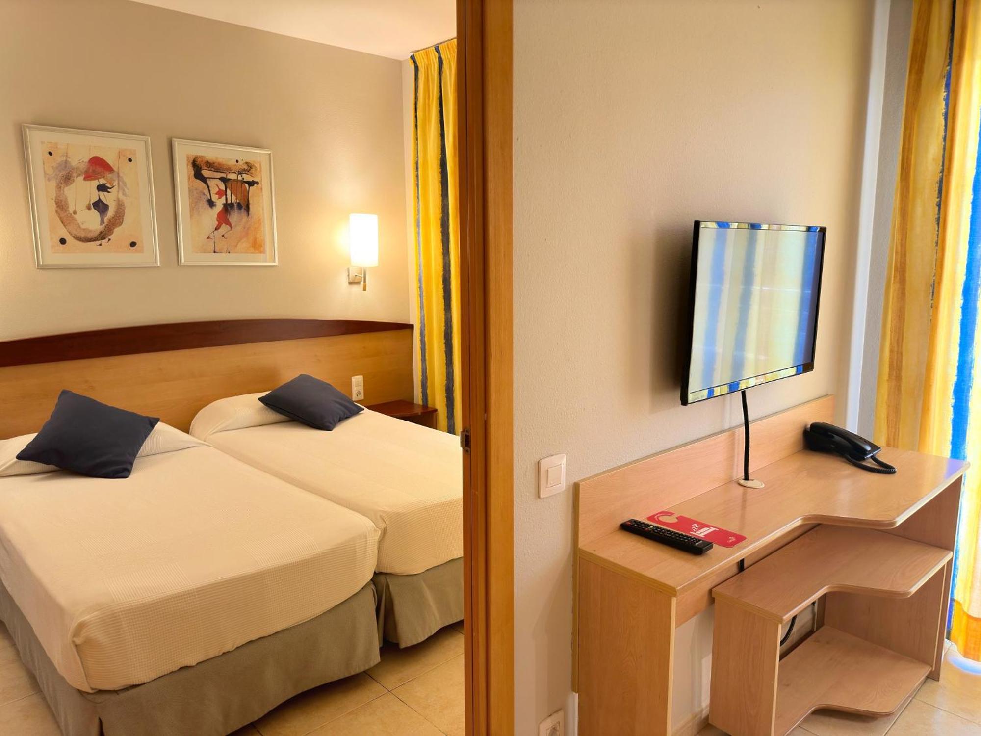 Aparthotel Sunclub Салоу Экстерьер фото