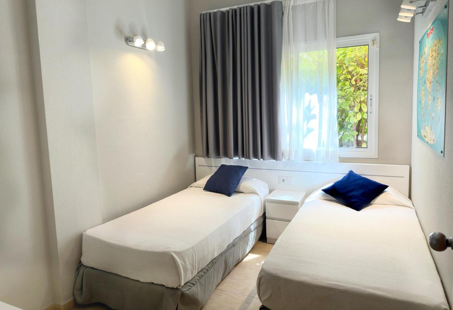 Aparthotel Sunclub Салоу Экстерьер фото