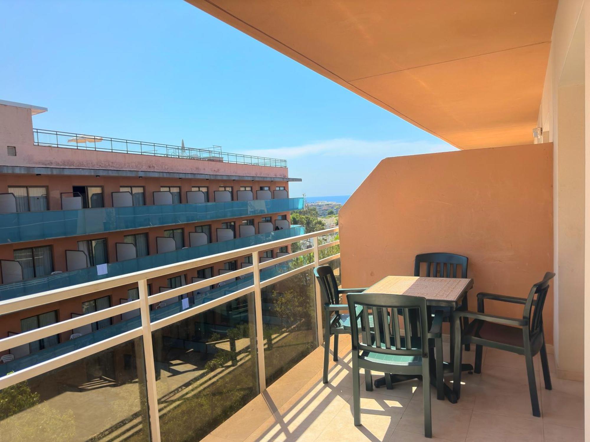 Aparthotel Sunclub Салоу Экстерьер фото